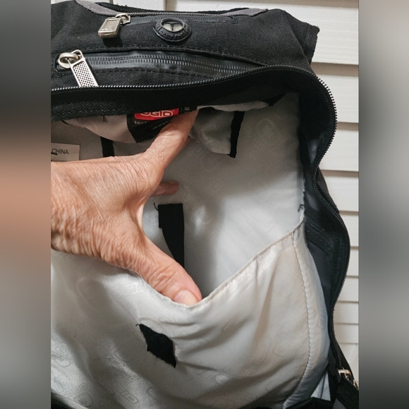 Unisex OGIO backpack with protection part for laptops - Picture 7 of 11